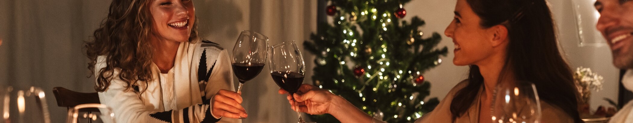 Christmas Wines to Drink with Festive Meals