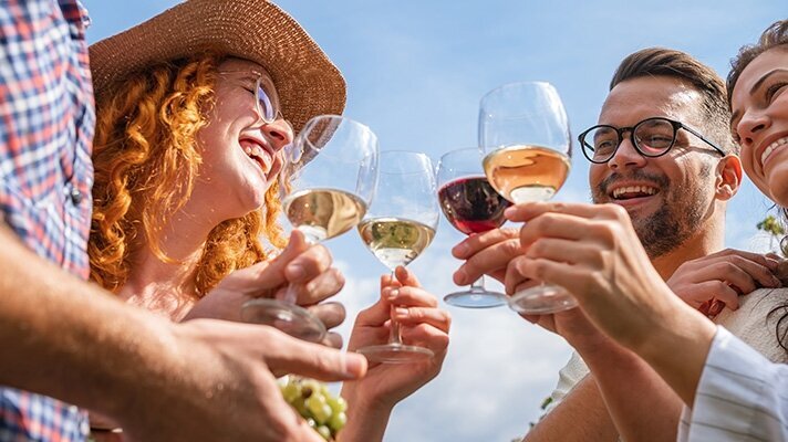 Top Wine Picks for Summer: What to Drink When the Sun’s Out