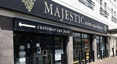 Majestic Mere Green